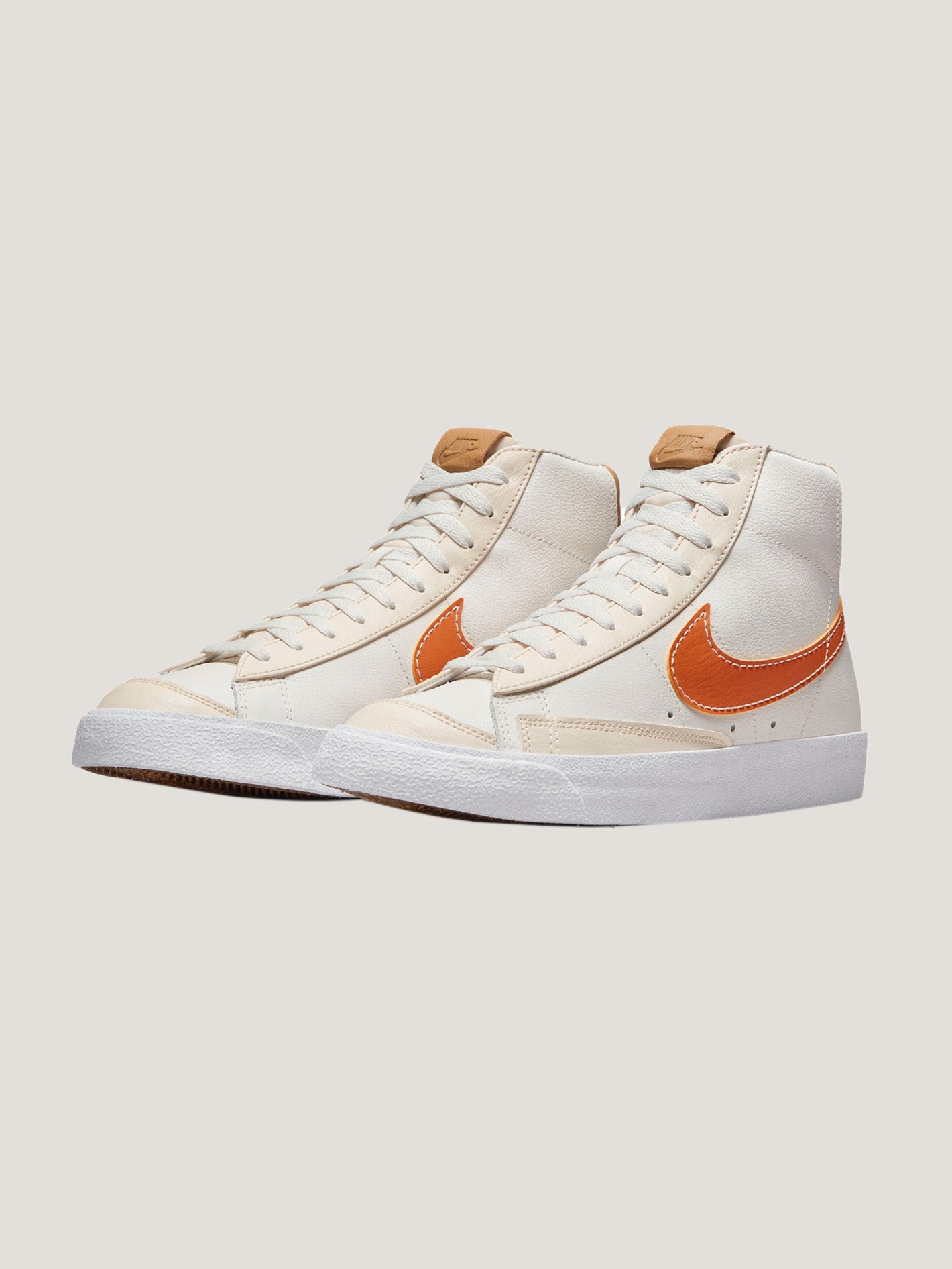 ZAPATILLA NIKE HOMBRE BLAZER MID 77 EMB – Big Head Peru