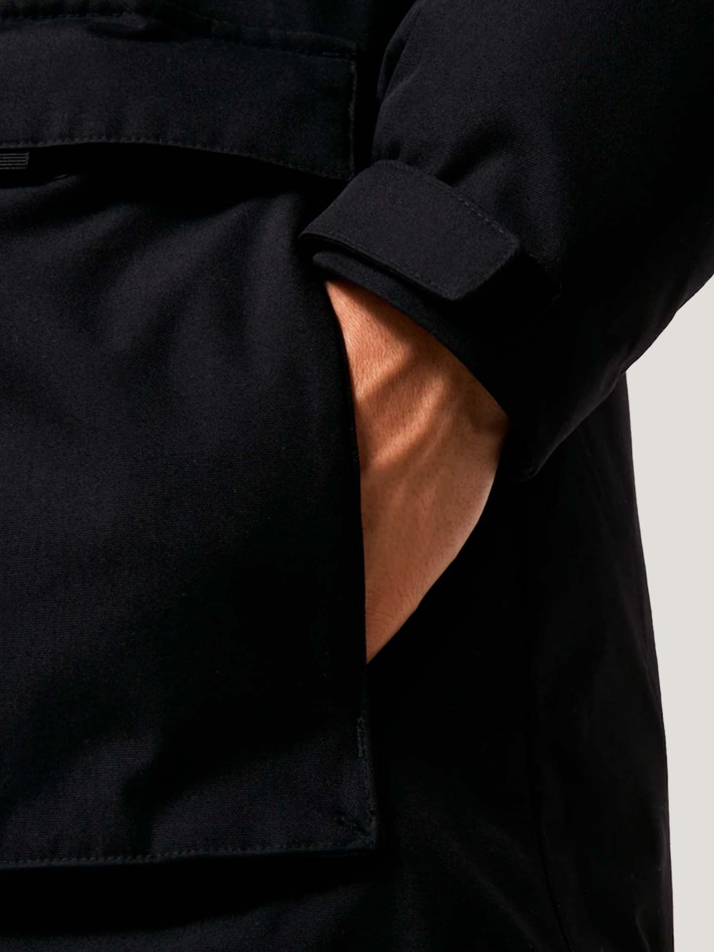 CASACA OAKLEY LONG CITY PARKA – Big Head Peru - Main Image